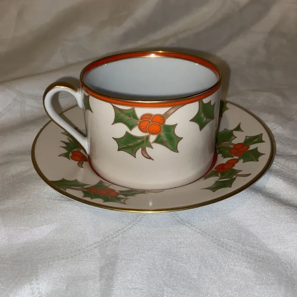 Vintage Fitz Floyd Christmas Holly‎ Cup Saucer Retired 1982 Made in Japan